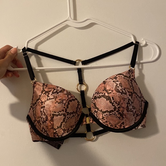 Victorias Secret Very Sexy Push Up 32C - Picture 6 of 7